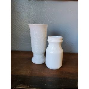 Set of vintage milk glass vases / Napco milk glass